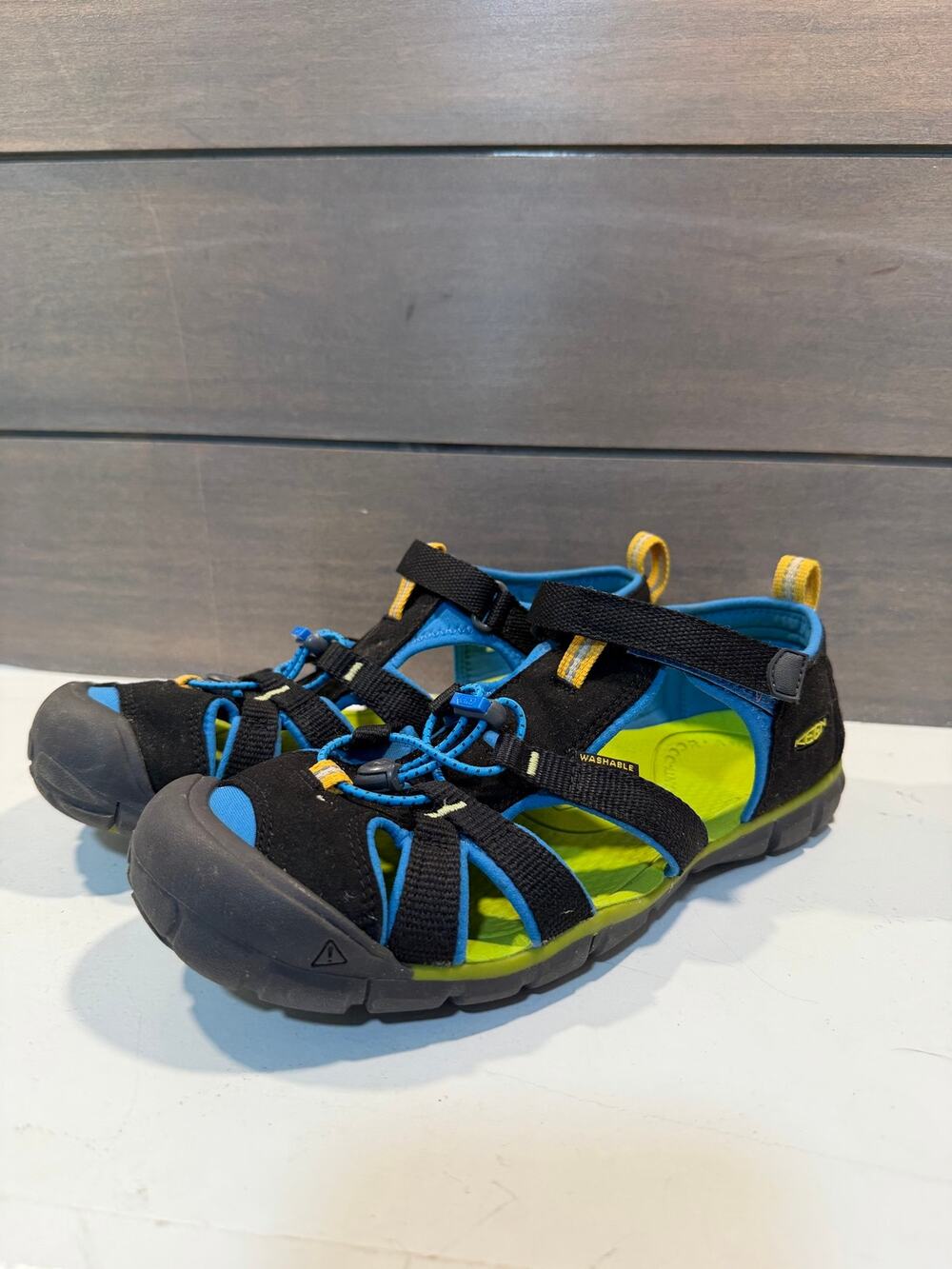 Keen Mens Newport h2 Sandal Blue Black Green Size 7 Outdoor Washable